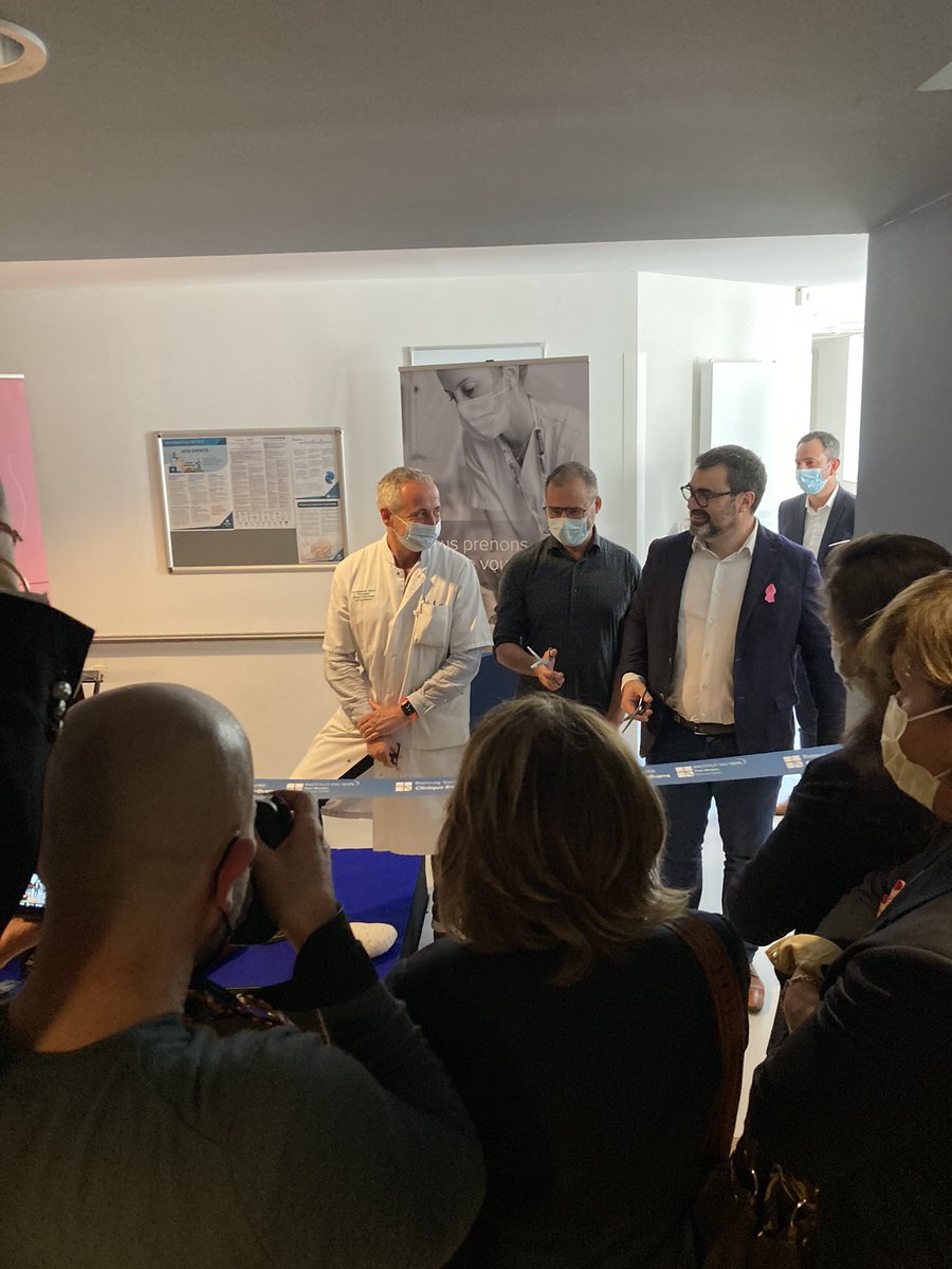 Présent à l’inauguration de l‘Institut du sein Pays Basque @RamsaySante pour un parcours de soins coordonné. La Ligue 64 offre gratuitement  à la clinique Belharra 12h/semaine de soins de support et bien-être (SocioEsthetique, réflexologie plantaire, sophrologie, …)