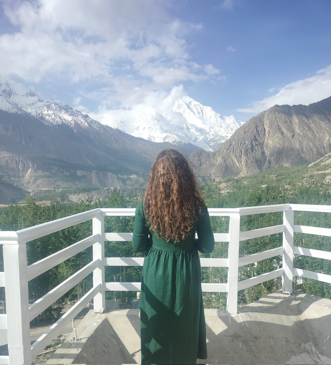 Alveenaagha's tweet photo. Do you also have hard time trusting your intuition?
Feeling disconnected from youself?
Doubting the voice within?
.
.
#humanfeelings #humanemotions #humaninstinct #hunza #hunzavalley #nature #explorepakistan #explorepakistanbeauty #mountainsinpakistan https://t.co/A9556UP7ip