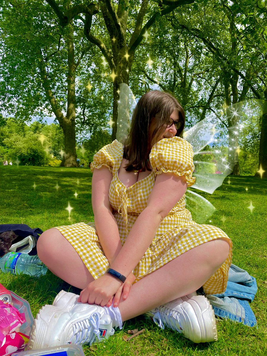 BugBeverage's tweet image. I’ve decided I’m a fairy 
✨🧚🏻‍♀️ 🌸💫🍄💛