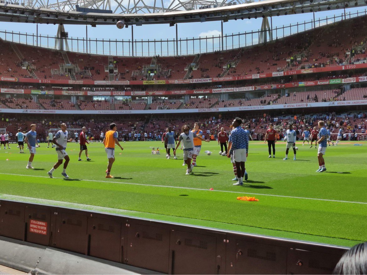 ArsenalPolandSC's tweet photo. Po powrocie pozostają...wspominki z meczu. 😀
Każdy kto był, potwierdza, że wyjazd był więcej niż udany. Jeśli chcecie z nami pojechać na mecz w przyszłym sezonie, a nie jesteście jeszcze w APSC, wyczekujcie postów o letniej rekrutacji.
#Arsenal #ArsenalPoland #MatchOfTheSeason https://t.co/jHtizqE2KZ