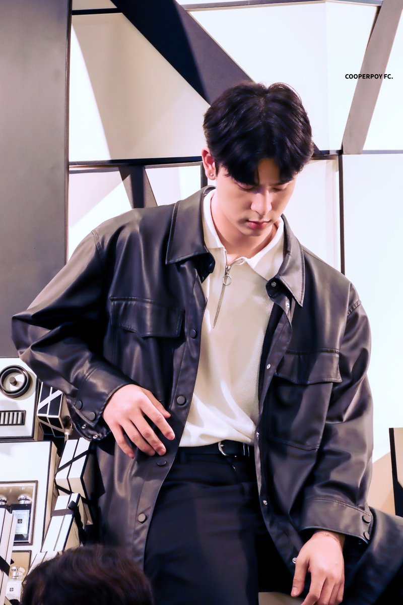 CooperPoyFC's tweet photo. พี่เปอร์คนเท่ห์ 😎

#แล้วแต่เปอร์
#JoMaloneLondonTH 
#PerfectPresent  #JoBots https://t.co/v2NjVkrjUl