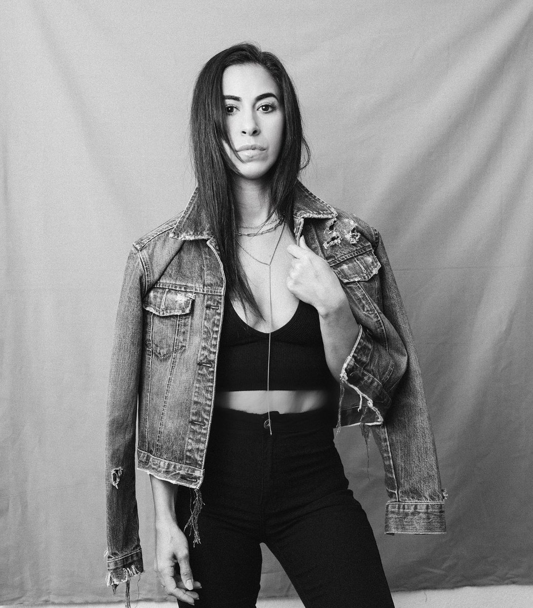 FrankieJordanLA's tweet photo. So excited about so many projects I’m working on, my new music, being able to support other artists with @dopeonesnft and helping empower women! I am so grateful to be self employed &amp; be my own boss! #womenempowerment #boss #womenownedbusiness #artist #nft #dopeones #music #web3 https://t.co/AGAWOZA0My