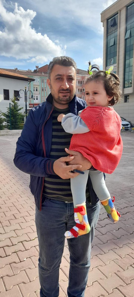 Durudestan's tweet photo. 🎈#destanduruyahayatol🎈 
Sizler  varsanız UMUT her zaman vardır.Son %21,birlik olma zamanı 🙏
Hepinizle birer aile olduk.
SON BİR GAYRET 
☀️ Destekleriniz için 
IBAN (Halkbank)
‌TR28 0001 2001 4290 0001 1074 65(TL)
‌Alıcı:Hasan Evren
#konut #LUNA #kriptopara #referandum #faiz https://t.co/ttJy4tYyqC