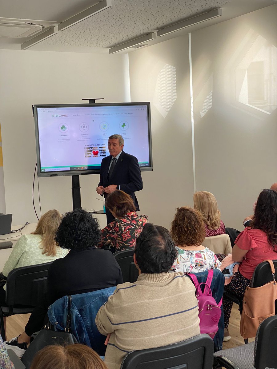 FEFCAMfarmacia's tweet photo. Ayer estuvimos en @COFCuenca con @abogadofarmacia @grandafarm @Mediformplus  abordando las cuestiones que más preocupan a las #farmacias de #CLM: la formación en gerencia, la prevención de sanciones y la defensa jurídica https://t.co/n4F78RMcp8