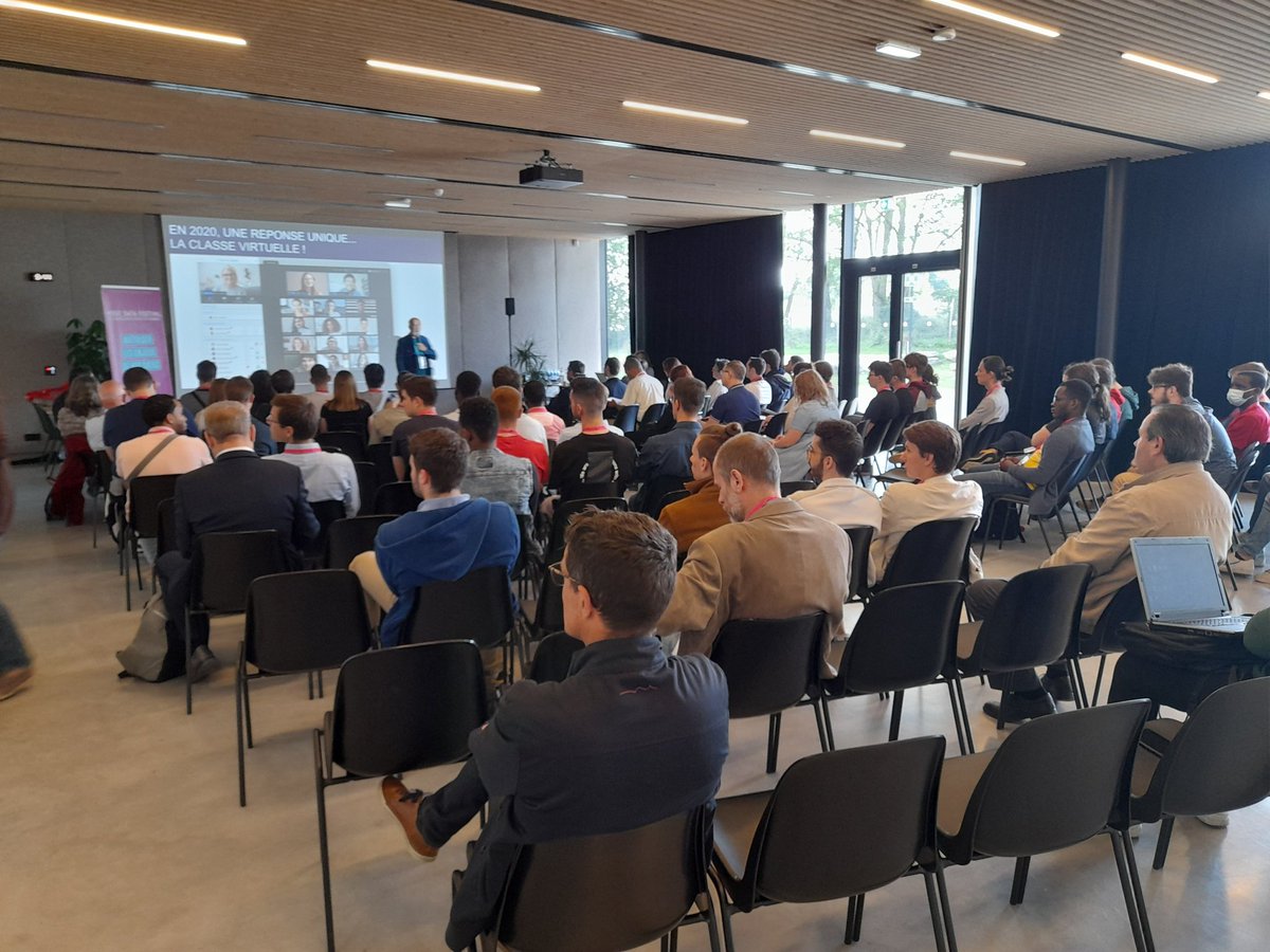 Beaucoup de monde à la session Formation du #westdatafestival