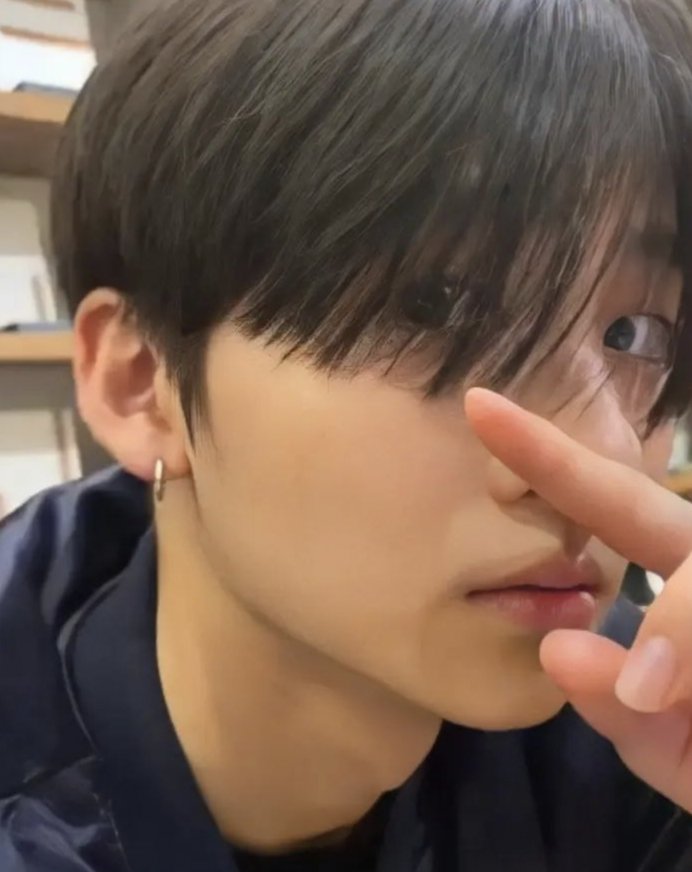 sangwon_pict's tweet photo. him good boy cute ๐ฅ
@trainee_a
#SangwonLens
#์์๋ ์ฆ #leesangwon #traineea #trainee_a
#ํธ๋ ์ด๋์์ด #์์ #sangwon https://t.co/fsdaaM8AIH