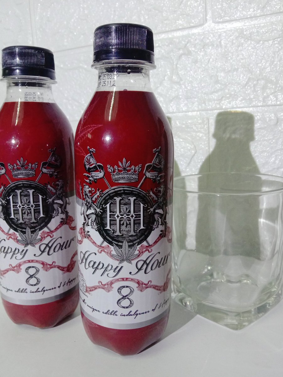 PNPNS27's tweet photo. แก๊คือแปลกมาก เจอในแอปส้ม ด้วยความอยากลองเลยกดมา รสชาติอร่อยซ่าสดชื่นส��ดๆ มา #happyกัญ กับน้ำกัญชาอัดก๊าซกลิ่นไวน์ แอล0%นะจ๊ะ แต่ถ้า #สายเมา #mixกับเหล้ากัญ ก็อร่อยไปอีกแบบ กดมาขวดละ25-. #อร่อยบอกต่อ https://t.co/Xn4bomD6cR