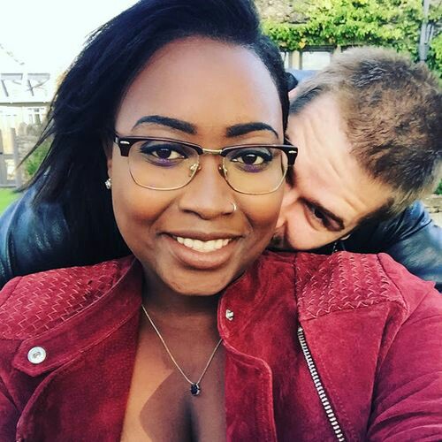 DetimiUg's tweet photo. A woman can't change a man because she loves him, A man changes himself because he loves her.๐
#intereacialdating
#Detimi #dating #love #romance #relationships #chat #fun #happy #detimiapp https://t.co/yx9ryJnhSc