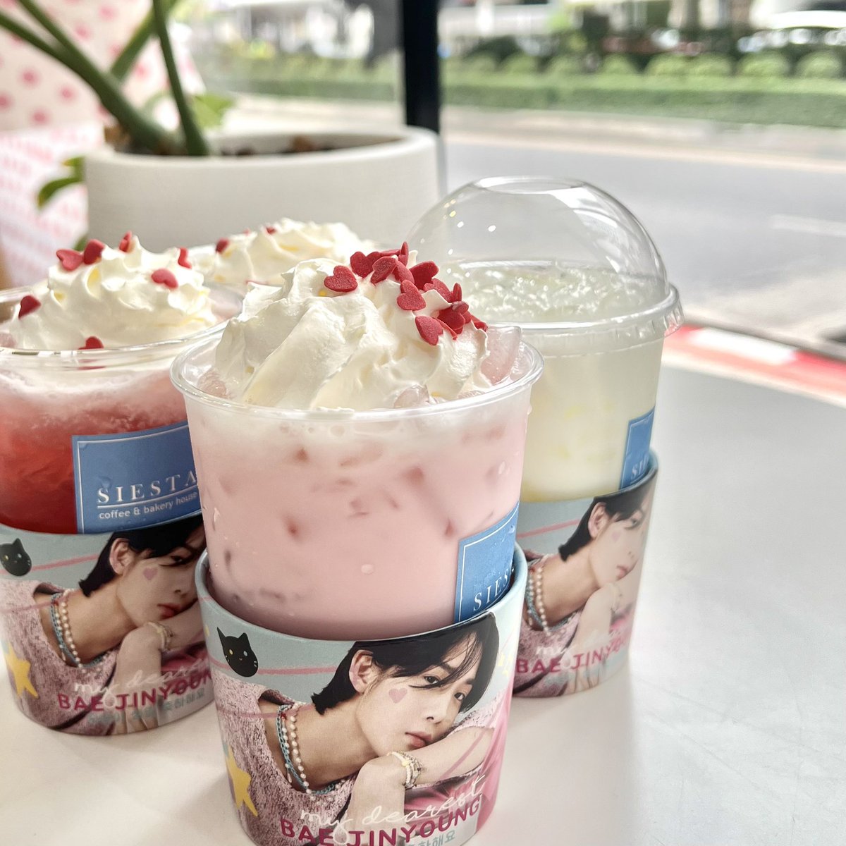 happybibboo's tweet photo. 🍰🎀🫶🏻

#CIX #씨아이엑스 
#BAEJINYOUNG #배진영
#FOREVER_BAEJINYOUNG_DAY
#배진영_축하해영_포에버영
#MYDEARESTBJY2022 https://t.co/PBHDNgtgay