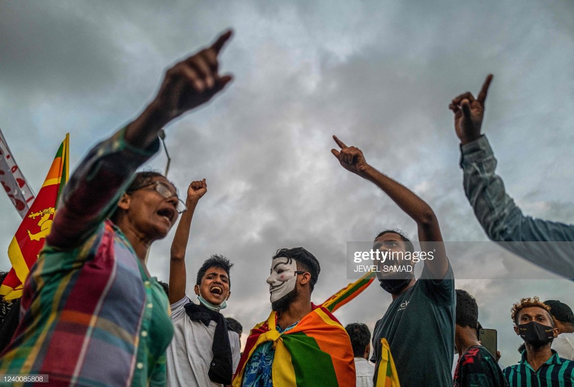 DDewwandi's tweet photo. The whole world witnessed 31Days of peaceful protest with immense tolerance isnt weakness,But infinite Strength towards noble Goals of SriLankan Nation As one,without any divisions;This'd be a Global Lesson &amp; a turning point;May God Bless SRILANKA🇱🇰 #GoHomeRajapakshas #ProtestLK https://t.co/R6MGtfwl82