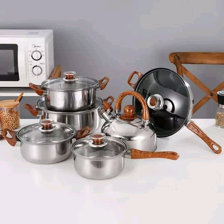 AvyletLogistics's tweet photo. We know its every lady's dream to adorn their kitchen with quality utensils. Order these from China with #Avyletlogistics.
Get in touch with us on app +86 1431043 or visit us at no 4 Aberdeen road Avondale Harare.
#convenient
#beyondborders
@takemorem1 
@EsteemComms 
@mavhure1 https://t.co/jEM4UUEwwv