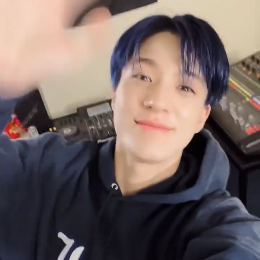 FILESLJN's tweet photo. #JENO #제노 💙 https://t.co/IwRcXAeoJu
