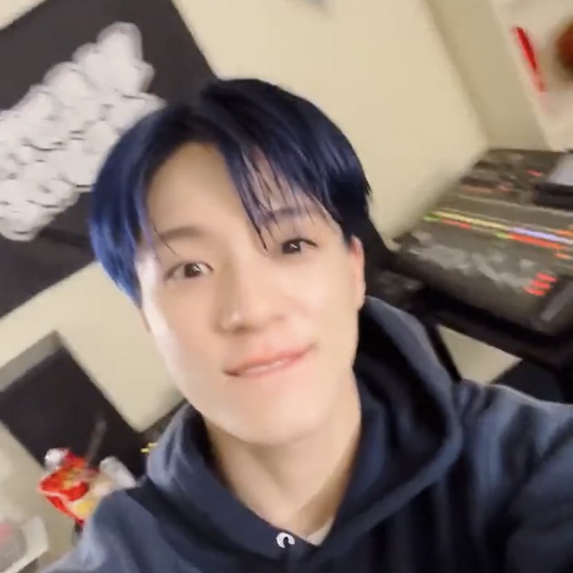 FILESLJN's tweet photo. #JENO #제노 💙 https://t.co/IwRcXAeoJu