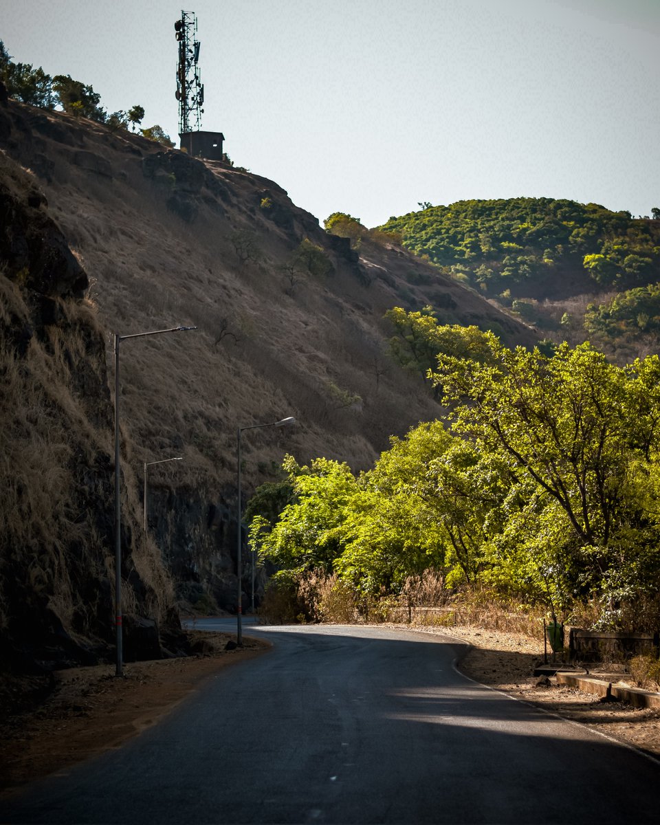 thethiirdeyee's tweet photo. L A V A S A C I T Y ! 🏘️
A city based on the Italian town Portofino! 🇮🇹
#LavasaCity #nikonphotography #Nikon
#IAmNikon #Pune @NikonIndia @NikonUSA https://t.co/XGHIiVddkh