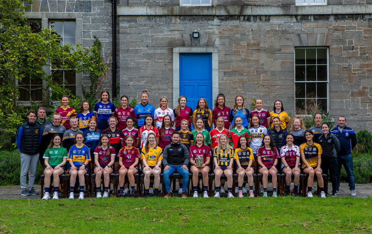 DCUDocEirGAA's tweet photo. Our Ashbourne Cup team were presented with medals last night in Albert College @DCU A terrific group of student athletes who will always be the first @DCUDocEirGAA team to land the Ashbourne Cup

Students from 10 counties helped secure success. Well done to all. @3rdLevelCamogie https://t.co/bBEebHW5Gz