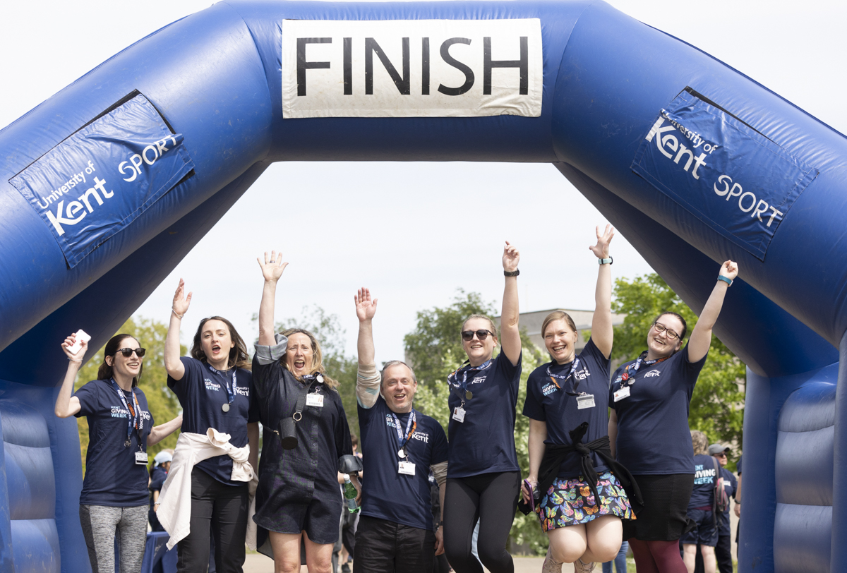 UniKent's tweet photo. Our first ever fundraising week, #KentGivingWeek, got off to a great start yesterday as staff and students joined together to walk and run 5k around campus! 🚶♀️
Want to get involved this week? Find out how ➡️https://t.co/nBx1xchymn https://t.co/TsiharV1KX