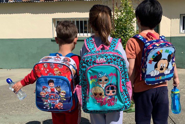Sallemadrid's tweet photo. Vamos recuperando la normalidad, vuelven las salidas que nos ayudan en la motivación y dentro de #NCALaSalle @Salle_Plasencia de @Sallemadrid  nos lo cuenta en el artículo “¿PREPARADOS? ¿LISTOS? ¡¡¡NOS VAMOS DE EXCURSIÓN!!!” https://t.co/Lgm88FzTah #EstásEnCasa #MiraMásAllá https://t.co/rAWkeamfrL
