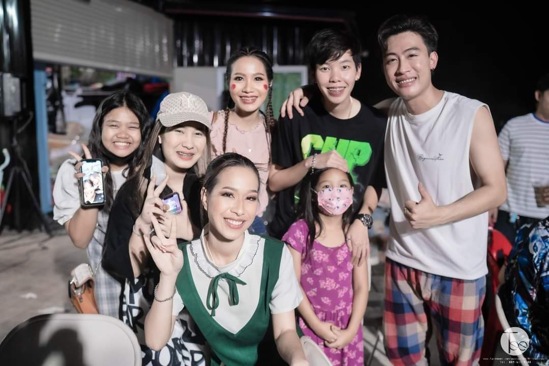 Anny_xx06's tweet photo. ใครพี่​ ใครน้อง​ ใครแฟน​
สำหรับคนที่ดูไม่ออกนอกจากใจบางใจบอดแล้วยังตาบอดอีกด้วยนะ​😉 https://t.co/c14d7x9mkz