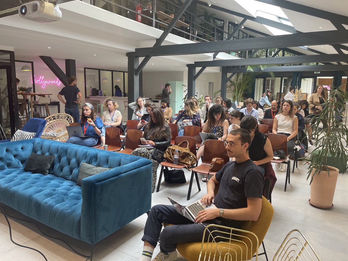 emmanuelvivier's tweet photo. Ravi d’intervenir pour lancer la journée #RSE de la #contentweek de @YouLoveWords ce matin. Le sujet de l’impact positif nous tient depuis longtemps à coeur au @HUBInstitute et la transition durable doit dépasser les promesses pour donner lieu à de vrais actions des marques https://t.co/mhAqdCvBYJ