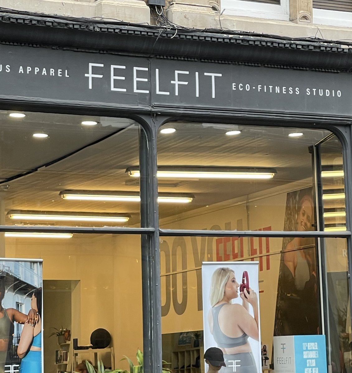 Great way to start the day with my weekly Training session <a href="/FeelFitUK/">FeelFitUK</a> !! 🏋️‍♂️ love being a #student Putting the personal back into #personaltraining