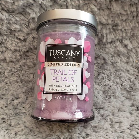 gbria2001's tweet photo. So good I had to share! Check out all the items I'm loving on @Poshmarkapp from @TheShoes13 #poshmark #fashion #style #shopmycloset #vintage #soludos #tuscanycandle: https://t.co/0Fy1DlZNPg https://t.co/PGOX3je3JA