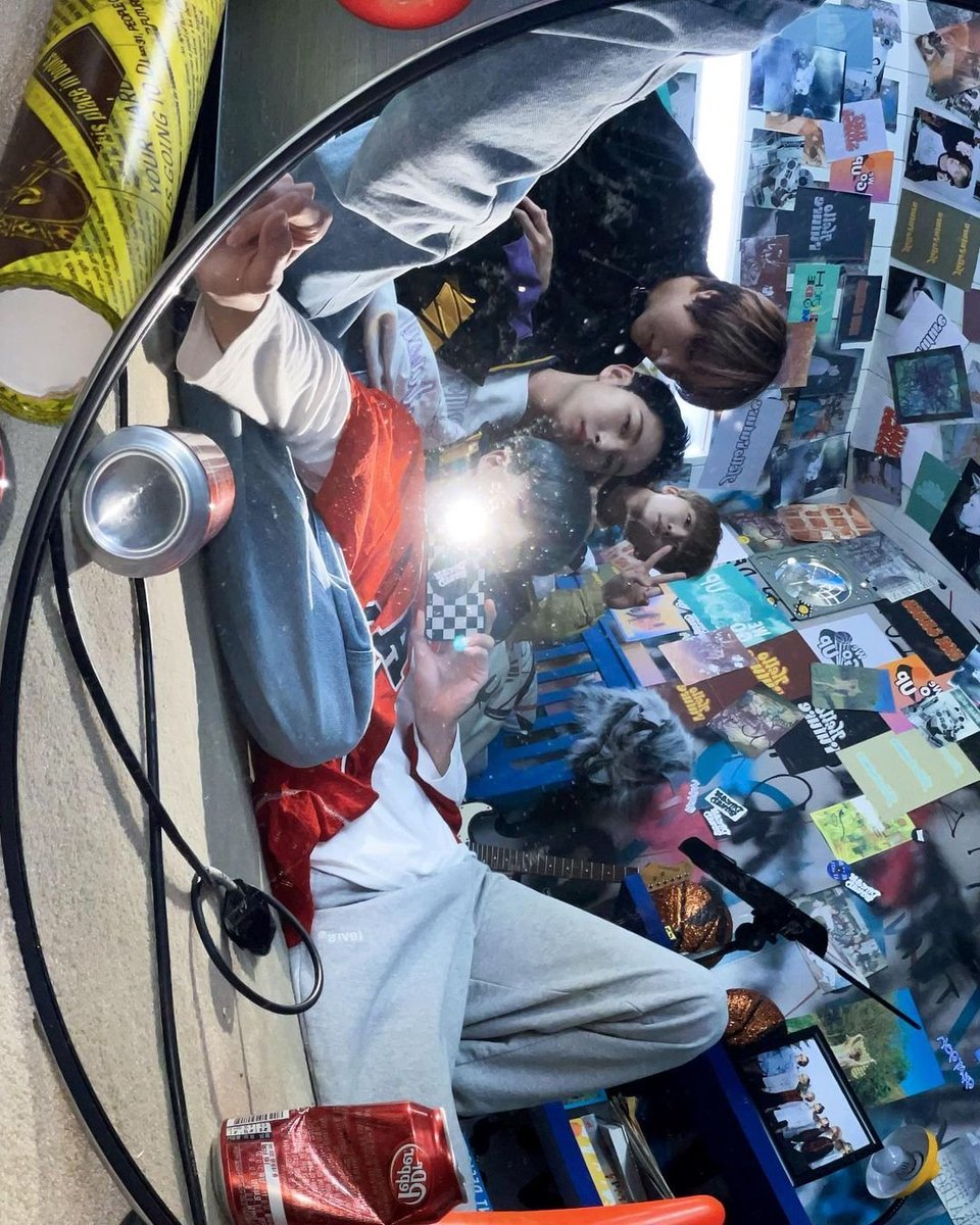 jeongyunonly's tweet photo. #NCTDREAM Instagram Update

"here is our DREAM ZONE" https://t.co/mWc7KA1pcA