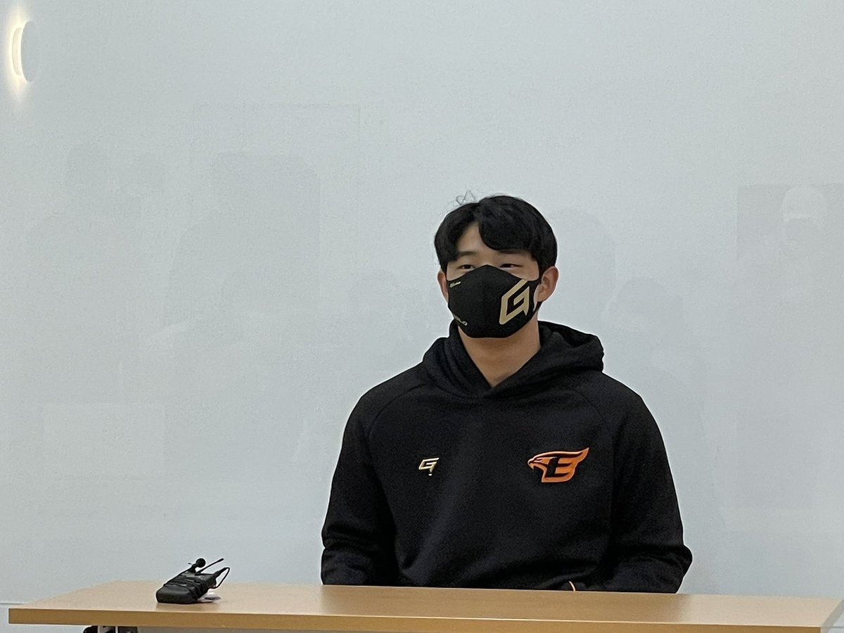 배지헌 tweet media