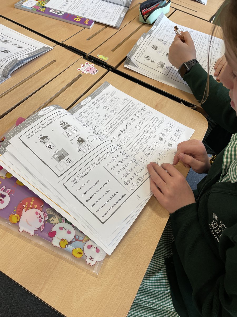 CavendishSchool's tweet photo. Everyone learns French from Nursery throughout the school. We introduce Mandarin in Year 4, with Latin as the third language in Year 6. In addition, there are clubs for other languages, including Arabic, for keen linguists!
#schoollanguages #modernlanguages #latin #mandarin https://t.co/4PwvoW0uEn