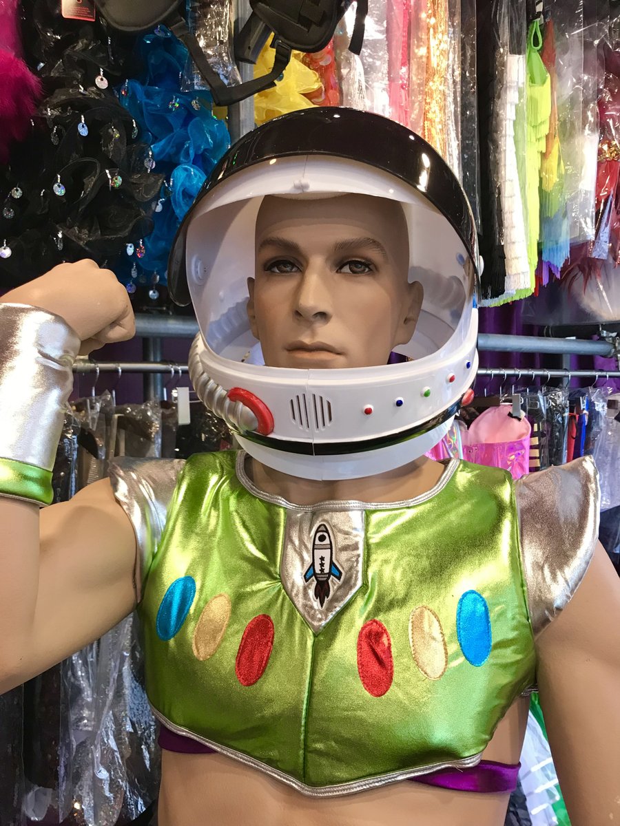 vftq12shop's tweet photo. 🪐🌎BUZZ LIGHTYEAR🌎🪐
•
映画があるのね〜🙌🙌
•
明日は実店舗の定休日です。楽天市場店では、マラソンセール開催中!!!
•
#buzz #lightyear #astronaut #romacostume #gogoboys #vftq #バズ・ライトイヤー #映画 #ローマコスチューム #衣装 #メンズ #ゴーゴー #ビフテキ https://t.co/PZJH6wLZzw