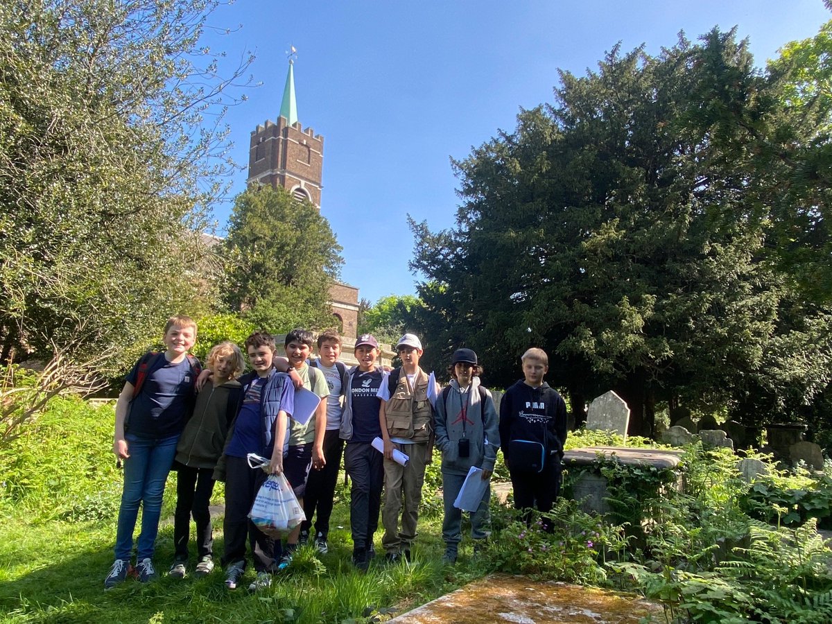 WetherbySenior's tweet photo. Ode to Year 7: https://t.co/j3vxQa74PQ
Wetherby Senior’s Year 7 enjoyed sonnets and sunshine in North London last Friday. @Alpha_PlusGroup @KeatsHouse #Hampstead #TeamWetherby #WSSLife #WSSFieldDay https://t.co/BNpVtqCXmV