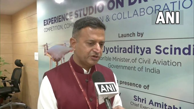 Delhi| Growth of any sector requires policy, supply &amp; demand. We have liberalised several policies. In August last year, forms, licenses &amp; approvals were removed. Only basic minimums were kept: Joint Secretary, Amber Dubey, Ministry of Civil Aviation

#TV9News