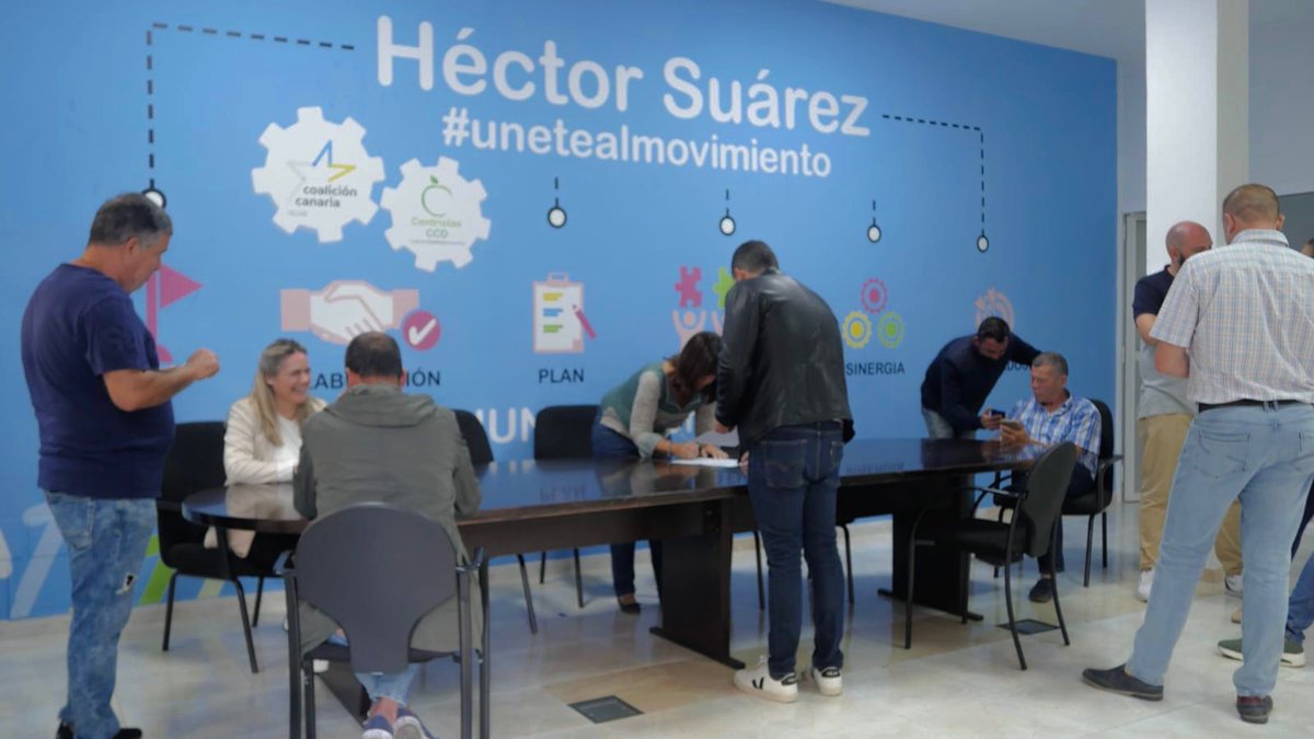 Ayer por la tarde <a href="/hectorjsuarez/">Héctor J. Suárez Morales</a> registró la única candidatura presentada en las primarias que celebramos en <a href="/cctelde/">Grupo Municipal CC de Telde</a>. A partir de ahora se abre el plazo de entrega de avales que respaldan a los candidat@s.