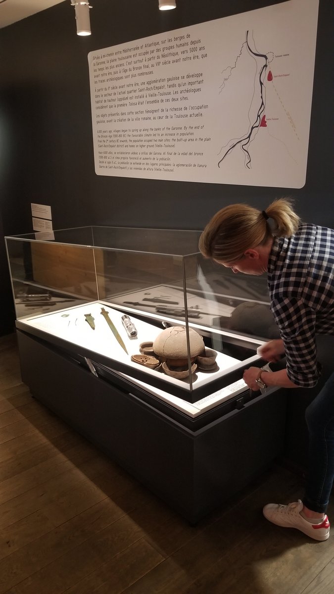 CEMToulouse's tweet photo. 🌠La Nuit de la Force / @MSR_Tlse🌠
Quelques images de notre journée/soirée d'installation  pour la #nuitdesmusees
L'Empire romain contre-attaque et ça se voit ! 

Rendez-vous samedi 14 mai de 19h à 1h pour découvrir ce lieu comme vous ne l'avez jamais vu ! 
#starwars #Toulouse https://t.co/SBJup4Xd4Q