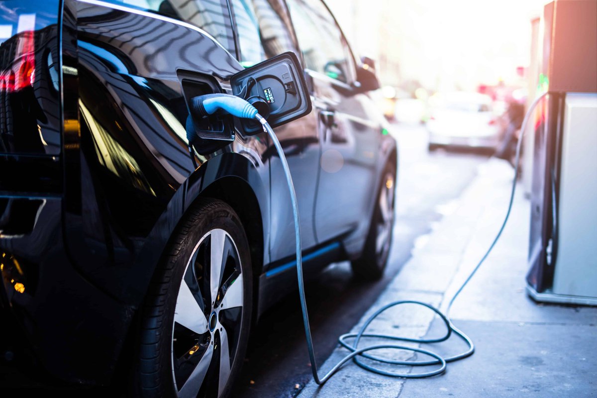 coast1011's tweet photo. Bill Hart - Gas is 217.3/litre this morning! 😡

Yes or no, will your next vehicle purchase be an electric one? https://t.co/ZnRPStAyIM