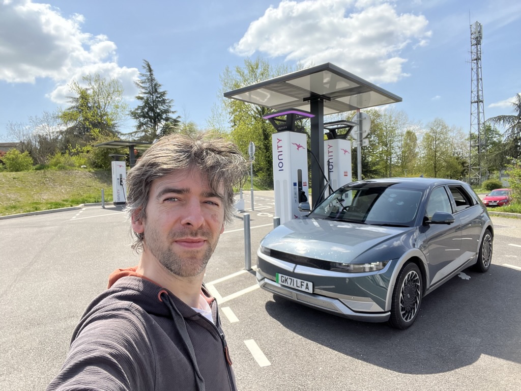 tillathenun's tweet photo. You may be wondering how much the drive from Canterbury to Rome cost. 🇮🇹

Short answer: Approx. £160

🛣 2,283 miles / 3,674 km
⚡️ 16 public charges
💷 7p per mile 🥳

Long answer... thread below! 🧵 https://t.co/QXx8SLVgn8