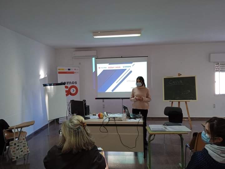 crejaen's tweet photo. Cerca de 500 personas en toda la provincia están participando en diferentes iniciativas que se vienen desarrollando con el objetivo mejorar su empleabilidad.
Si quieres que te acompañemos en tu camino hacia el empleo, ponte en contacto con nosotros: respondejaenempleo@cruzroja.es https://t.co/Z9185pBfxO