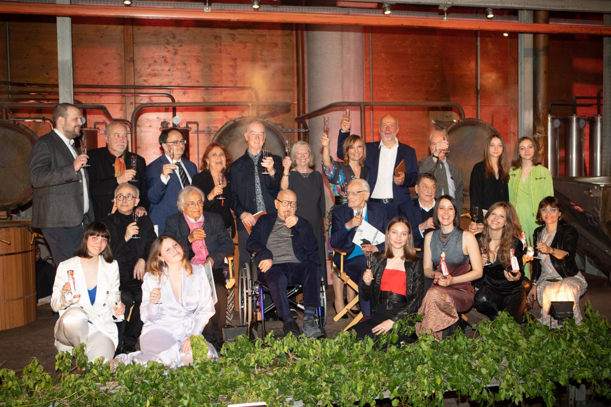 davidjalmond's tweet photo. I received the Nonino International Prize in Udine at the weekend. This is the first time the prize has been awarded to a writer for children, and the first time to a writer from the UK. Previous winners include Ismail Kadare,Chinua Achebe,VS Naipaul and Chimamanda Ngozi Adichie. https://t.co/0qbU0pj91L