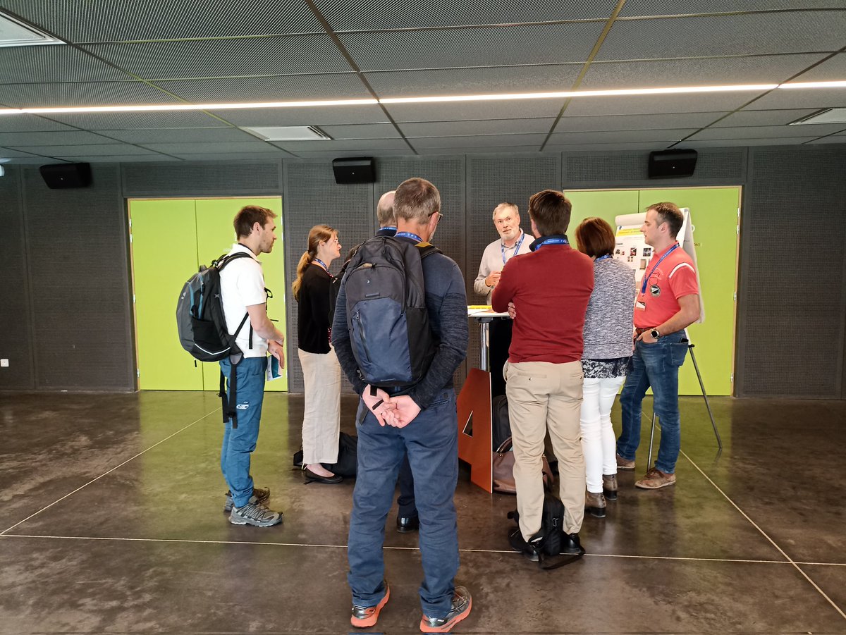 Univ_Savoie's tweet photo. ☑️ En direct du #HubIndus pour suivre la présentation des laboratoires #SYMME, #LOCIE et #LISTIC à destination d'acteurs sociaux-économiques du territoire 🗻 et les échanges qui en découlent. #recherche #valorisation https://t.co/ea3assKoyj