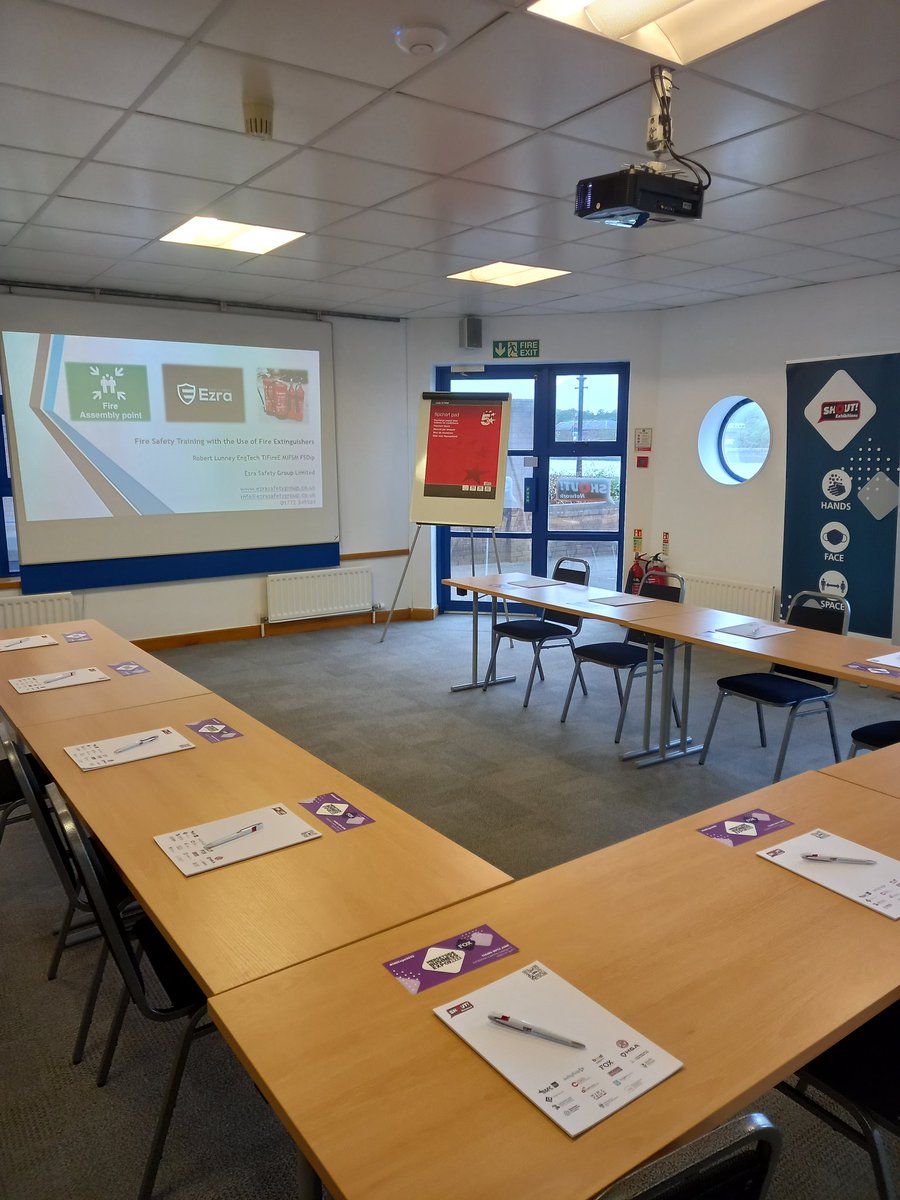 EzraSafety's tweet photo. All ready for Fire Training @ShoutExpo @shoutnetwork HQ 🧯🔥
#firetraining #firesafety #practicaluse #roleoffirewarden https://t.co/DhLXxUAIv7