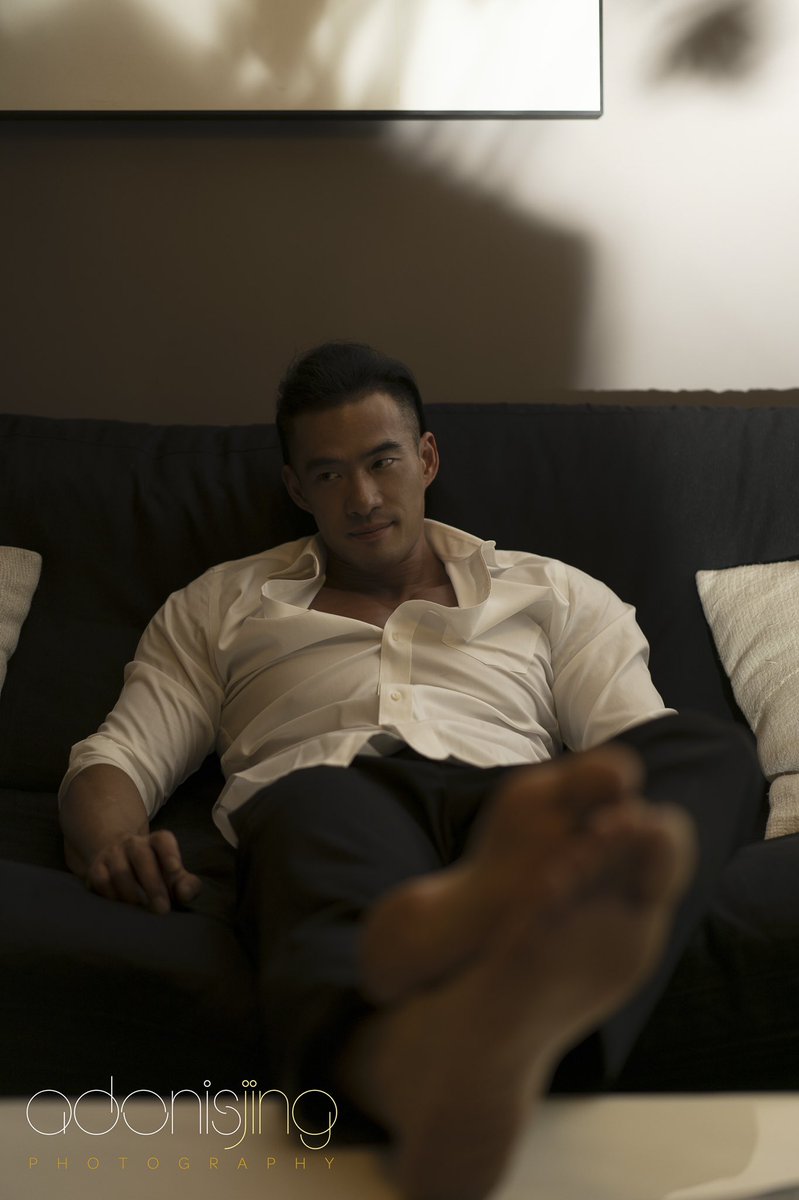 人看两面，你看我是哪面，你就配哪面