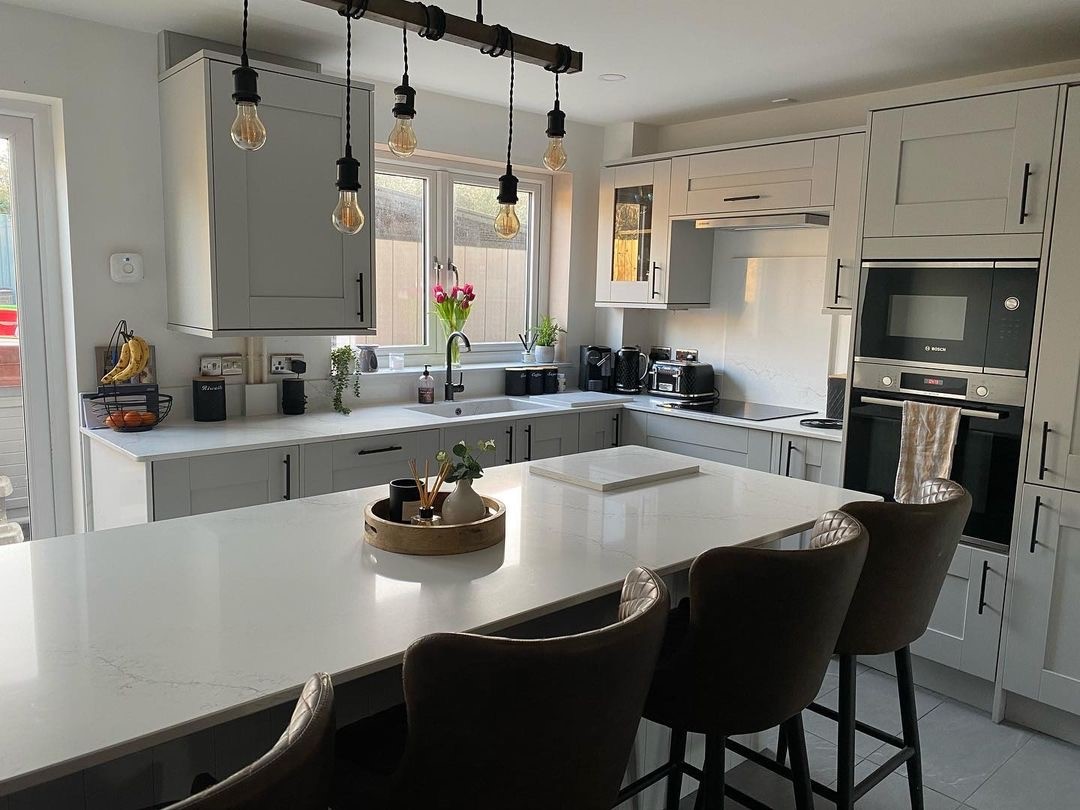 1810co's tweet photo. Another look at this amazing Axix installation by Celtic Granite Solutions Ltd ๐๐
#1810Company #Sinks #Taps #Kitchens #KitchenDesign #KitchenLiving #KitchenTrends #KitchenInspiration #InteriorDesign #LuxuryKitchens #NewKitchen #DreamKitchen #HomeDesign https://t.co/nAGm8C09mw