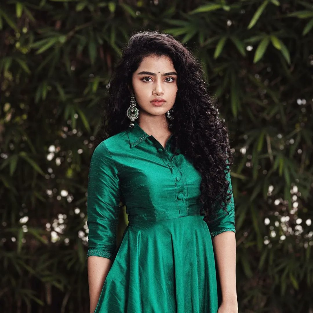 Gorgeous 💚 #Anupama #AnupamaParameswaran