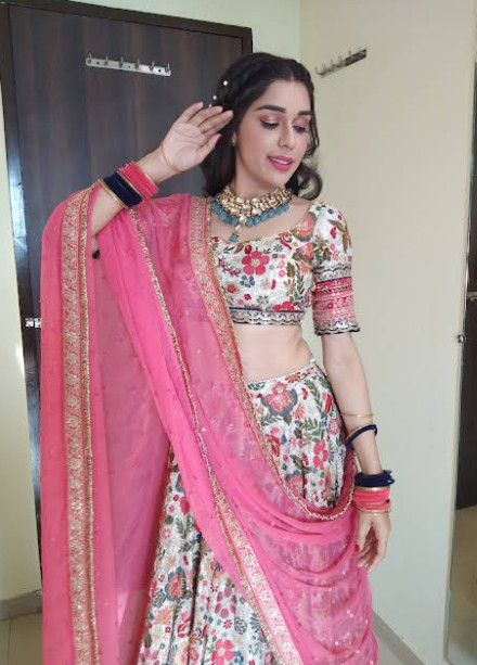 _AarfaSadaf's tweet photo. ऐसी कोई तारीफ ही नही है
  जो तुमहारी तारीफ कर सके....!!

 #eishasingh  #Sirftum https://t.co/g4KHa3sQbB