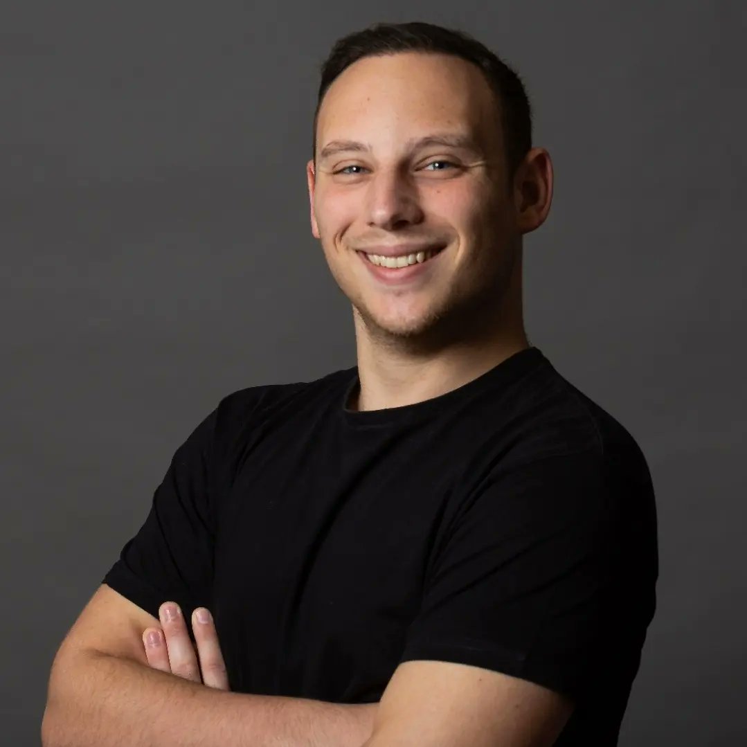 ovation_radio's tweet photo. Our first guest joining us this Thursday 8-10pm on 104.4fm or via the CCR 104.4 app &amp; your smartspeaker is @MisterToTheMen from @BasOperatic Don't miss it! #newguest #newshow #basop #allthingstheater #ovationradio https://t.co/HMyaffKuiy