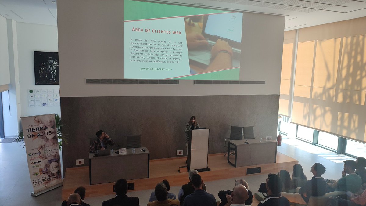 barraxRIH's tweet photo. #TierraDeAjos
Turno para:
👤 Mercedes Arenas Saez, Auditora de producción ecológica y directora de producción. #Sohiscert.
🗣️ Nos hablarán sobre 'Certificaciones de calidad en el cultivo del ajo'
#BarraxRIH https://t.co/yGxoetryg0