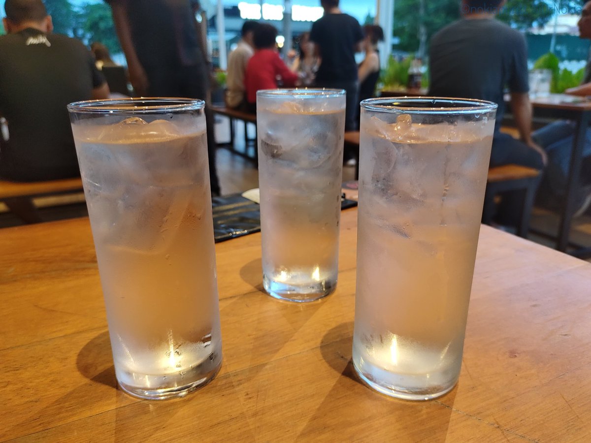nokiapurist's tweet photo. Hey Nokia fans
From these two Nokia 8 series pictures,which one you'll be going to pick.
@theoriginal086 @nokiapurist @RoumenDontchev @oldguynewtech @anthonyhunter69
Do share your pick with us.
#shotonnokia #teampureview
Check this DrNokia review on Npuser
https://t.co/LPDR9iNxCw https://t.co/bt3dAH9ID1