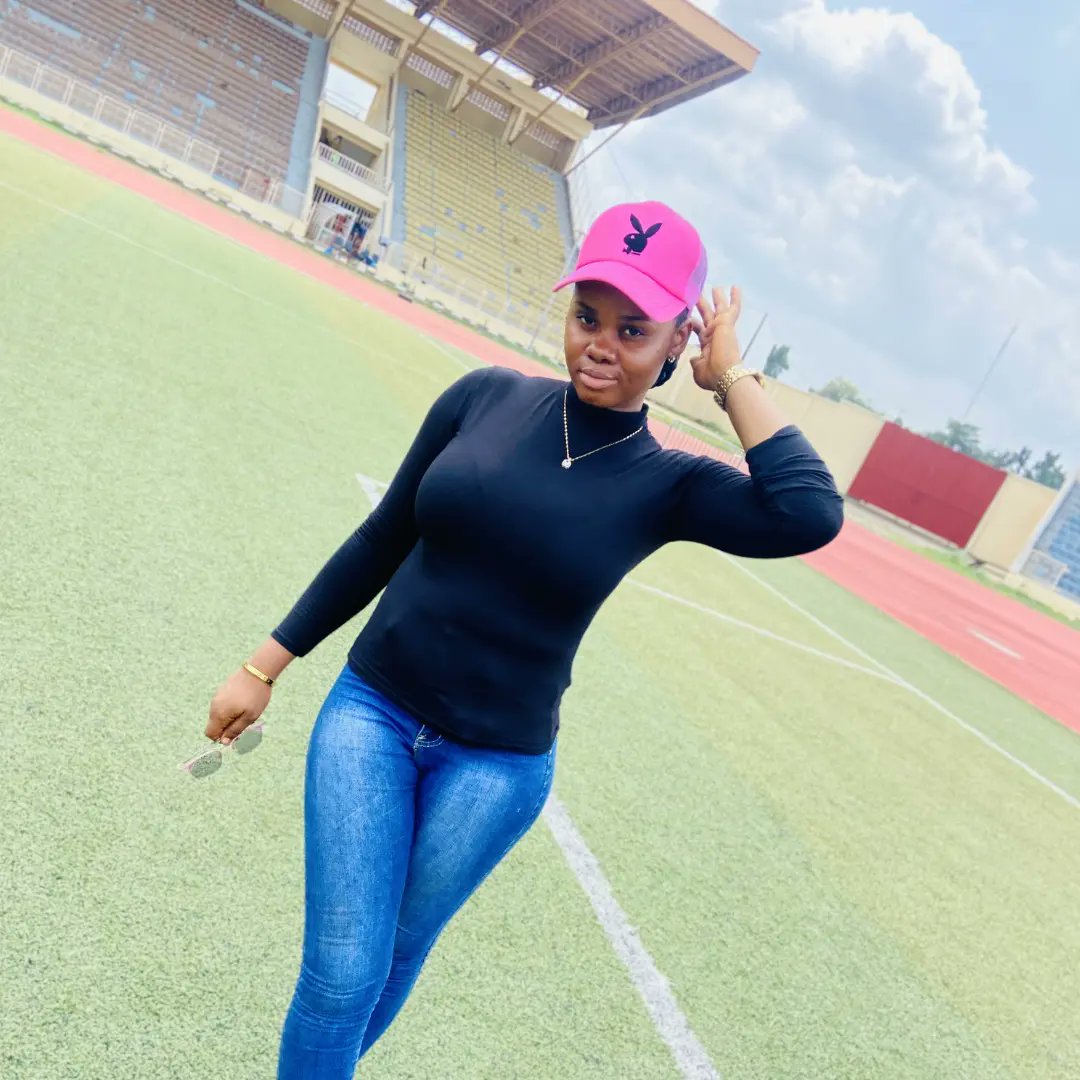 capluxe_'s tweet photo. If you wear a cap, donโt let it be just an accessory โ let it enhance your look.ย Wear Capluxe.
Shop this Pink Playboy trucker hat today for N3000. Nationwide delivery.
#pinkcap #playboy #truckerhatcustom https://t.co/CqqDrYpDQ6