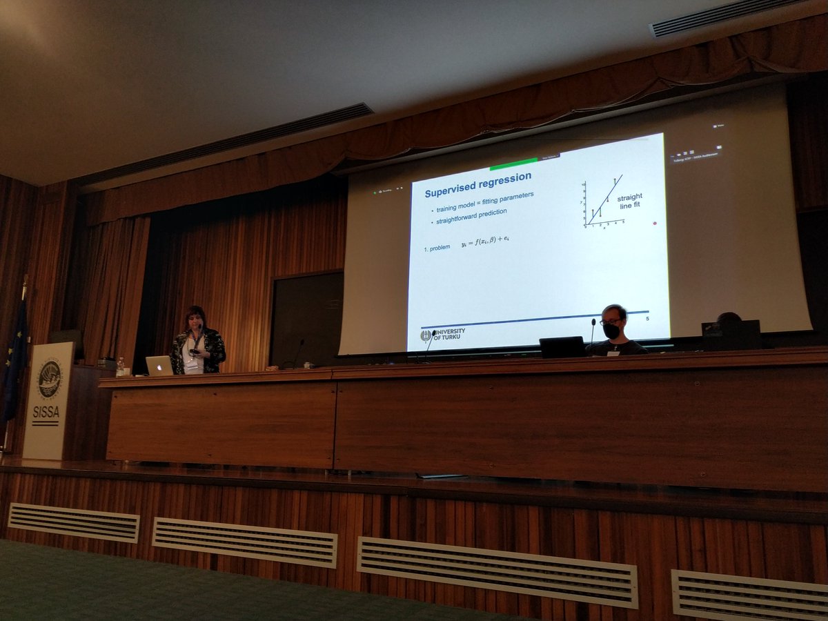 zany_cloud's tweet image. The second hands-on tutorial has started at #ML4M.
Milica Todorovic presenting kernel methods for potential fitting. 🎯
#gaussianprocess #machinelearning #kernelmethods