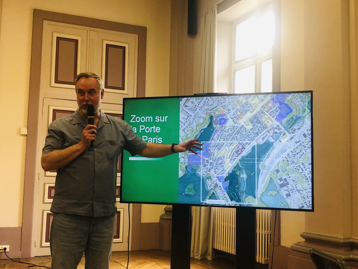 InfoAduga's tweet photo. Résidence ⁦@VilledePeronne⁩ Nicolas Delbouille de l’ADUGA présente les réflexions de requalification urbaine de la Porte de Paris, entrée sud de la commune https://t.co/GdqLlpeZk6