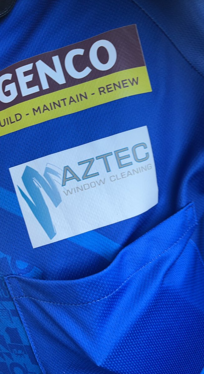 Very happy to have added Aztec Window Cleaning to my shirt for the 2022 season🎯🎯🤩 Been a long few days at development tour but now onto pro tour today and tomorrow👌🏻🎯